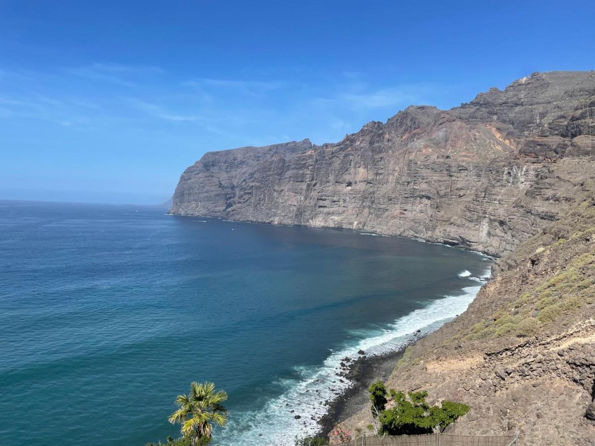 Los Gigantes In Front Of Sea Acantilado de los Gigantes Extérieur photo